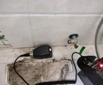施秉屋顶漏水维修公司分享下卫生间漏水的危害及解决方法
